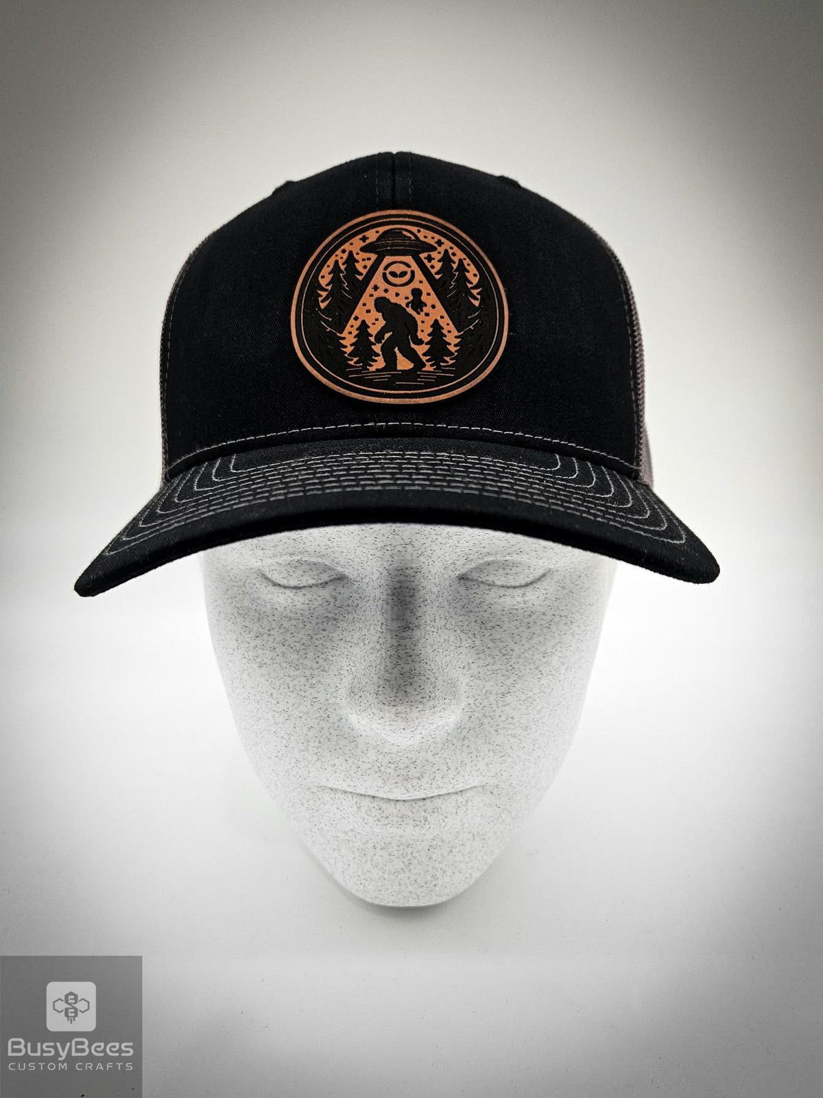 Hat with engraved Bigfoot leather patch – photo 3