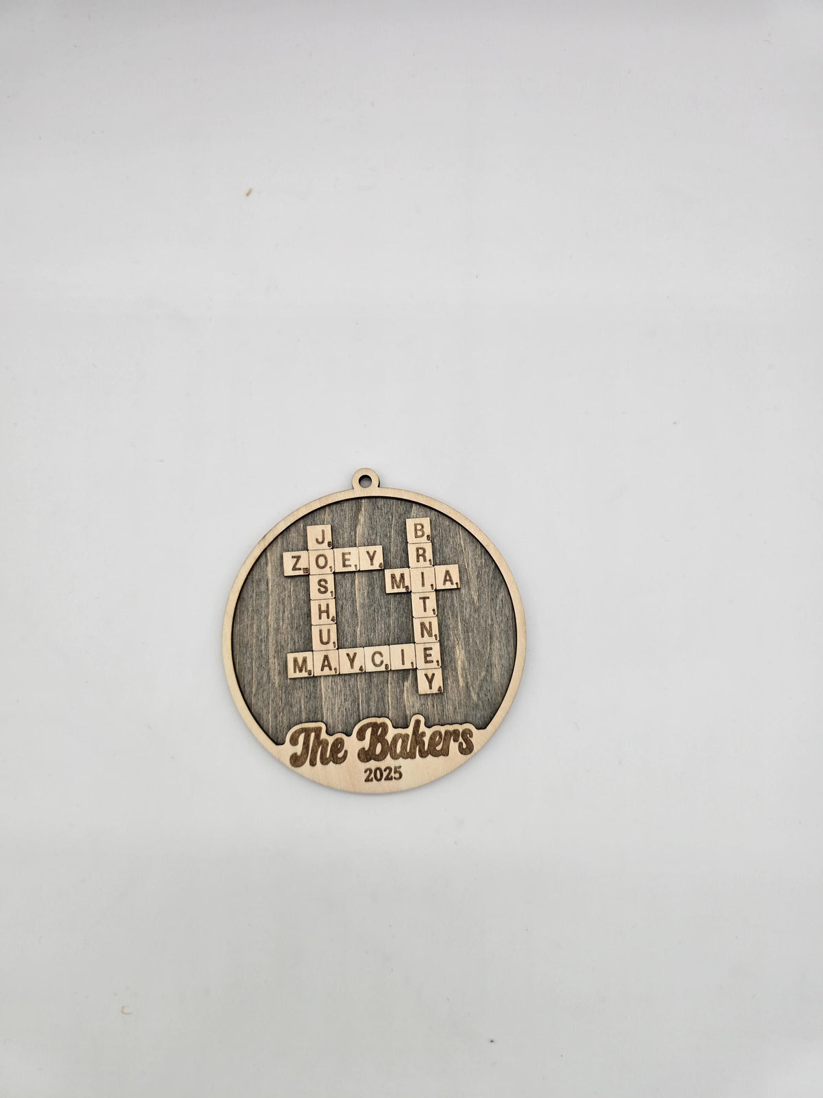 Custom crossword family name ornament – photo 3